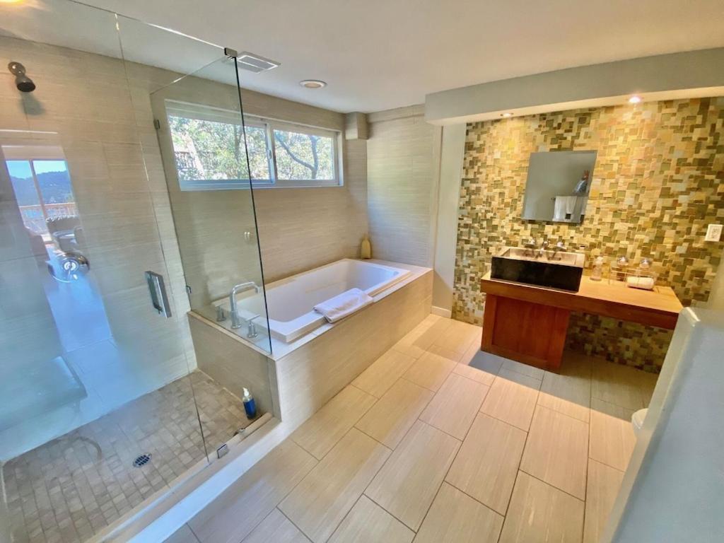 Modern 6 Bedroom Retreat, Stunning Lake Views, Close To Village! Lake Arrowhead Exteriör bild